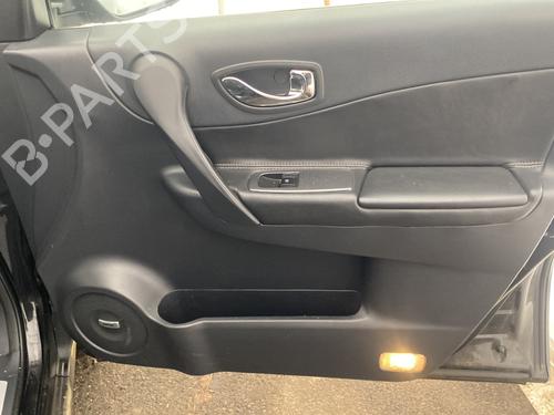 Used Front right panel RENAULT KOLEOS I (HY_) 2.0 dCi 4x4 (HY0K) (150 hp) 31977685