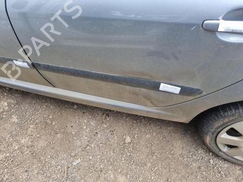 Used Door moulding trim PEUGEOT 307 (3A/C) 2.0 HDi 110 (107 hp) 19911799