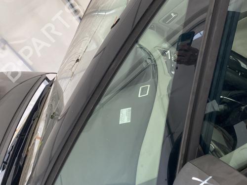 front-left-quarter-glass-citroen-c4-picasso-i-mpv-ud_-2006-2007-2008-2009-2010-2011-2012-2013-2014-2015-32194636 main image