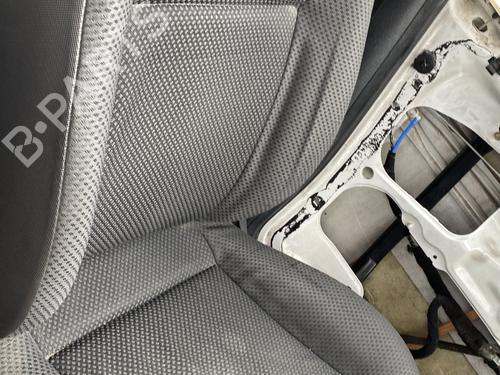 Fahrersitz für VW POLO III (6N1) 60 1.4 (60 hp) 33013674