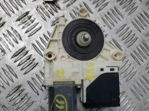 Used Left rear window motor Left rear window motor RENAULT MEGANE III Grandtour (KZ0/1) 1.2 TCe (KZ2B, KZ11) (116 hp) 22118706 22118706