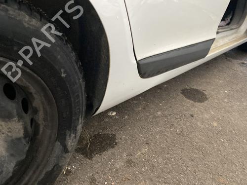 Bagstkærm Højre Bagstkærm Højre RENAULT MEGANE III Hatchback (BZ0/1_, B3_) 1.5 dCi (BZ09, BZ0D, BZ1W, BZ29, BZ14) (110 hp) 30462548 30462548