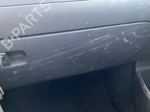 Used Glove box VW GOLF V (1K1) 1.9 TDI (105 hp) 31859805