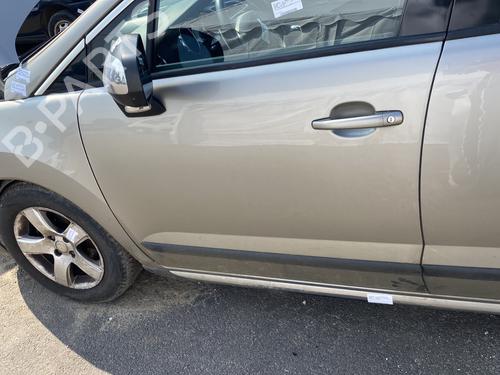 Used Left front door PEUGEOT 3008 I MPV (0U_) 1.6 HDi (109 hp) 26526425