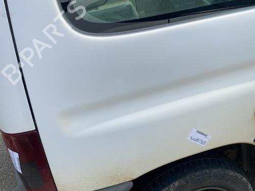 Używane Błotnik tylny prawy PEUGEOT PARTNER Box Body/MPV (5_, G_) 1.9 D (69 hp) 26573869