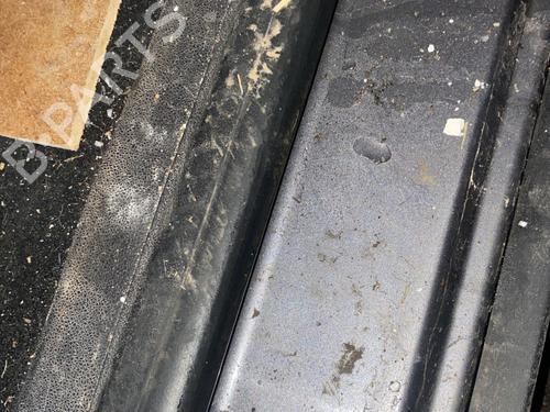 Joint de porte de voiture RENAULT GRAND SCÉNIC III (JZ0/1_) 1.5 dCi (JZ09, JZ0D, JZ10, JZ14, JZ1G, JZ29, JZ2C) (110 hp) 31929811