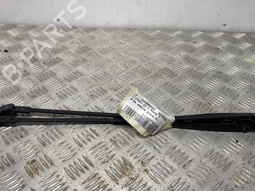 Used Front windshield wiper arm CITROËN C1 (PM_, PN_) 1.0 (68 hp) 31356017
