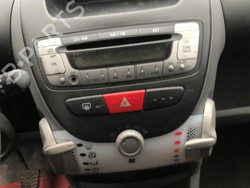 Left front seat PEUGEOT 107 (PM_, PN_) 1.0 | BP22117360C15 