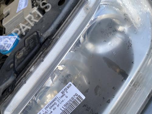 Used Left headlight Left headlight SUZUKI GRAND VITARA II (JT, TE, TD) 1.9 DDiS All-wheel Drive (JT419, TD44, JB419WD, JB419XD,... (129 hp) 31908853 31908853
