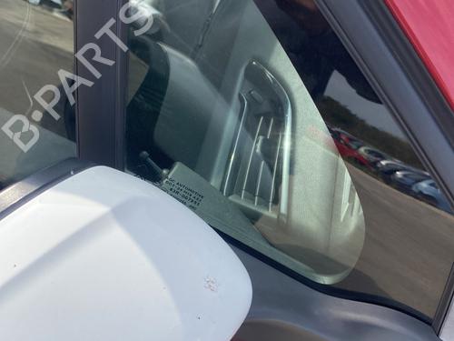 Used Front right quarter glass PEUGEOT 208 I (CA_, CC_) 1.4 HDi (68 hp) 27926946