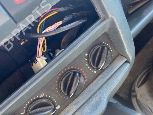 Used Climate control Climate control 36966392 36966392