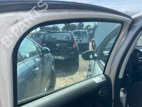 Used Rear left door window Rear left door window 37651588 37651588