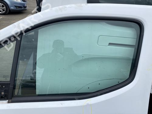 Used Front left door window PEUGEOT RIFTER 1.2 PureTech 110 (110 hp) 25738510