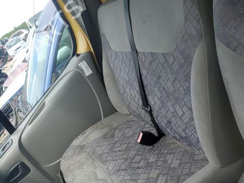 Used Right front seat OPEL VIVARO A Van (X83) 1.9 DI (F7) (80 hp) 22121959