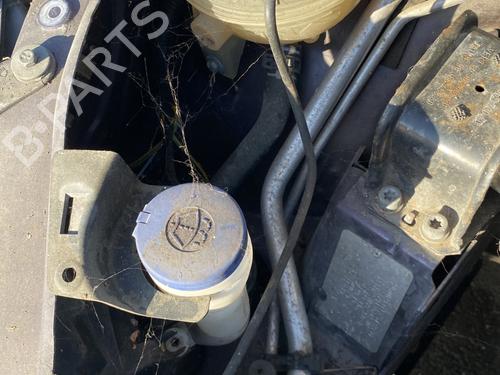 windscreen-washer-tank-peugeot-307-3ac-2000-2001-2002-2003-2004-2005-2006-2007-2008-2009-2010-2011-2012-33553475 main image