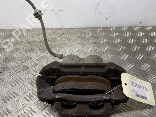 Used Right front brake caliper Right front brake caliper MERCEDES-BENZ VITO / MIXTO Van (W639) 111 CDI (639.601, 639.603, 639.605) (109 hp) 25031287 25031287