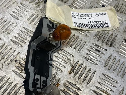 Used Lamp holder Lamp holder DACIA SANDERO 1.4 (BS0C, BS0A, BS0G, BS1F, BS0E) (75 hp) 40064145 40064145