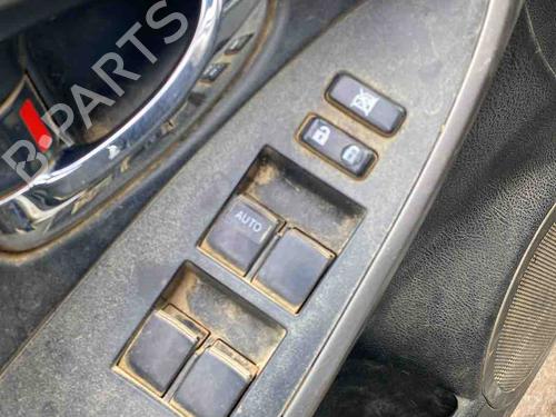 Used Left front window switch Left front window switch 36438306 36438306