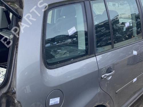 Używane Błotnik tylny prawy VW TOURAN (1T1, 1T2) 1.4 TSI (140 hp) 29967100