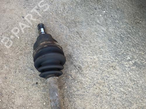 Drivaksel fortil Højre Drivaksel fortil Højre TOYOTA YARIS (_P1_) 1.5 (NCP13_, NCP13R) (105 hp) 39702725 39702725