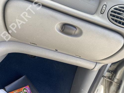 Guantera RENAULT SCÉNIC I MPV (JA0/1_, FA0_) 1.6 (JA00, JA16, JA15, JA19, JA1V, JA2B, JA2C, JA0B,... (107 hp) 27517887