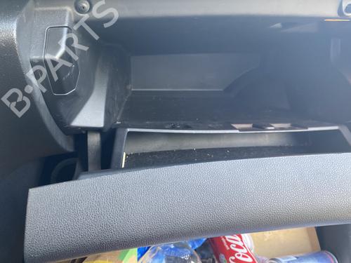 Handskerum RENAULT MEGANE IV Hatchback (B9A/M/N_) 1.5 Blue dCi 115 (B9A6) | BP29201757C95 - Image 3