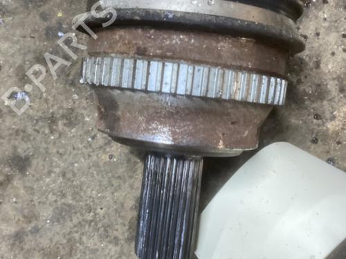 Used Right front driveshaft Right front driveshaft RENAULT MASTER II Platform/Chassis (ED/HD/UD) 2.5 dCi 120 (ED0M, ED0U, ED0W, ED4M, ED8M, ED8W, HD0M,... (115 hp) 24476878 24476878
