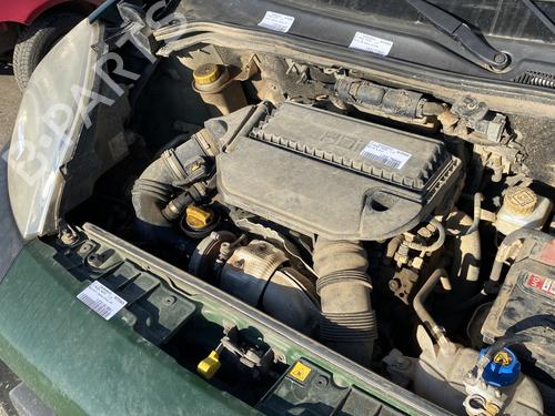 injection-rail-citroen-nemo-box-bodympv-aa_-2008-33553730 main image