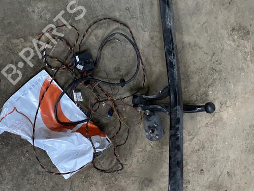 Używane Hak holowniczy / Mechanizm CITROËN C3 II (SC_) 1.4 HDi 70 (SC8HZC, SC8HR0, SC8HP4) (68 hp) 30939269