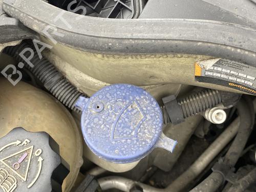 Used Windscreen washer tank Windscreen washer tank 32439479 32439479