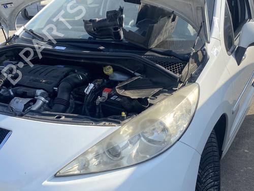 Used Fuse box PEUGEOT 207 (WA_, WC_) 1.6 HDi (90 hp) 28018243