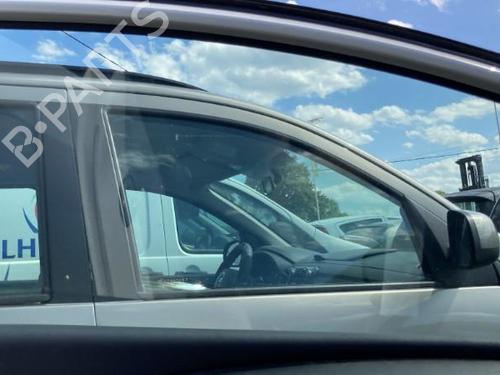 Used Front left door window Front left door window 22121144 22121144