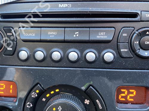 Used Radio Radio PEUGEOT 3008 I MPV (0U_) 1.6 HDi (109 hp) 23785277 23785277
