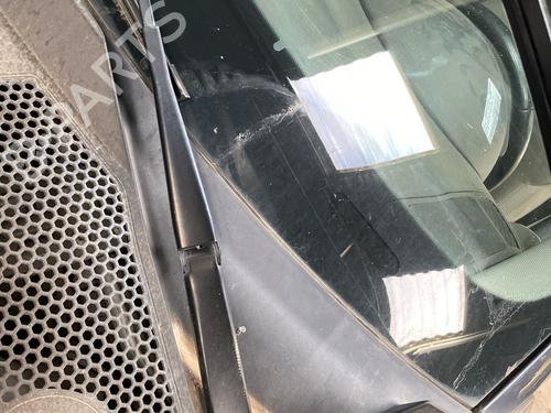 Used Front windshield wiper arm Front windshield wiper arm AUDI TT (8J3) 3.2 V6 quattro (250 hp) 40253603 40253603