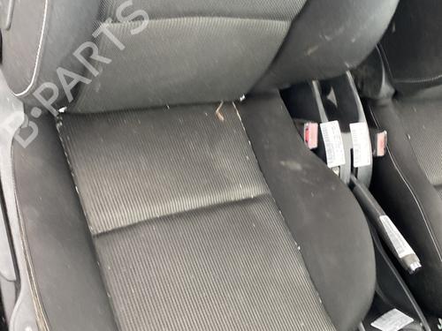 Asiento delantero derecho PEUGEOT 207 CC (WD_) 1.6 HDi (109 hp) 32140814