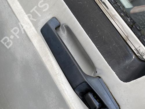 Used Front left exterior door handle Front left exterior door handle JEEP CHEROKEE (XJ) 2.1 TD (87 hp) 32439560 32439560