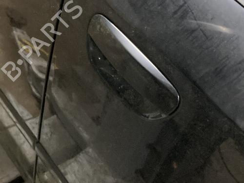 Używane Klamka zewnętrzna drzwi przednich prawych AUDI A4 B6 Avant (8E5) 1.9 TDI (130 hp) 22358159