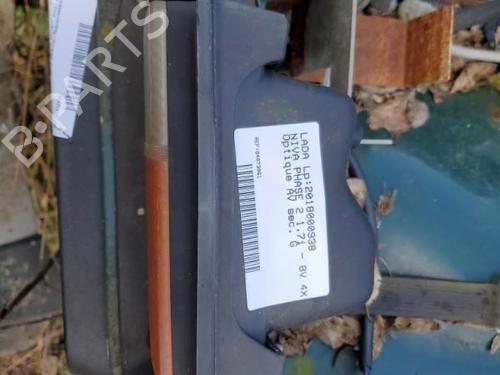 Used Left front indicator LADA NIVA Closed Off-Road Vehicle (2121, 2131) 1700 i (80 hp) 22118184