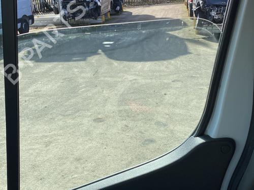 Front right window mechanism RENAULT MASTER III Van (FV) 2.3 dCi 145 FWD (FV0E, FV0F, FV0H, FV02, FV0M, FV0S,... | BP32505615C23