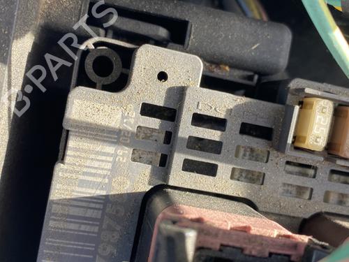 Used Fuse box Fuse box PEUGEOT 508 I (8D_) 2.0 HDi (140 hp) 29829354 29829354