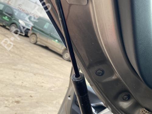 Used Tailgate lift support PEUGEOT 2008 I (CU_) 1.2 THP 110 / PureTech 110 (110 hp) 31129154