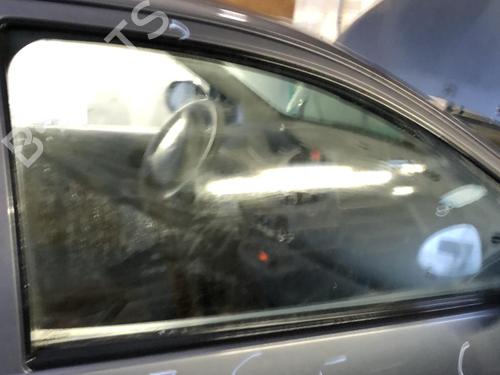 front-right-door-window-renault-twingo-ii-cn0_-15-dci-cn0e-8200385967-2007-19907961 main image