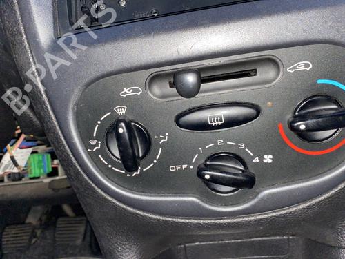 Used Climate control Climate control PEUGEOT 206 Hatchback (2A/C) 1.1 i (60 hp) 30305743 30305743
