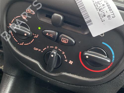 Climate control PEUGEOT 206 Hatchback (2A/C) 1.4 i | BP23784257I5 