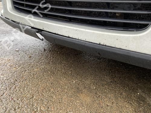 Zderzak przedni TOYOTA AURIS (_E15_) 2.0 D-4D (ADE150_, ADE150R) | BP30774606C7