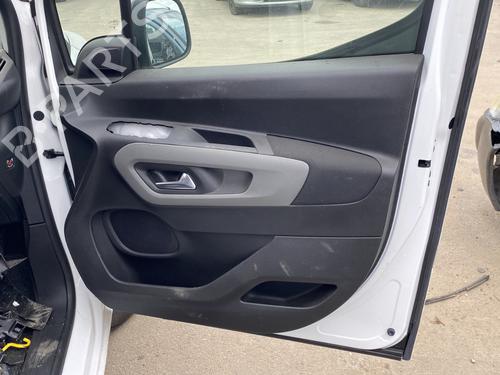 Used Front right panel Front right panel PEUGEOT RIFTER 1.2 PureTech 110 (110 hp) 25738523 25738523