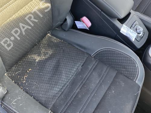 Sedile anteriore destro RENAULT GRAND SCÉNIC III (JZ0/1_) 1.5 dCi (JZ09, JZ0D, JZ10, JZ14, JZ1G, JZ29, JZ2C) (110 hp) 30640679