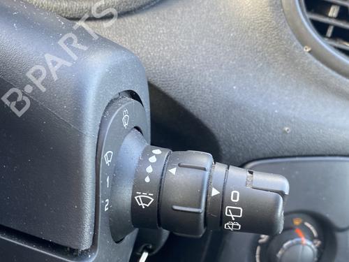 Used Steering column stalk RENAULT CLIO III (BR0/1, CR0/1) 1.5 dCi (BR17, CR17) (86 hp) 30261132