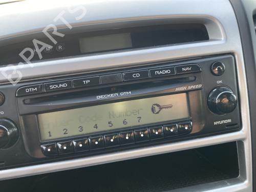 Radio HYUNDAI SANTA FÉ II (CM) 2.2 CRDi GLS 4x4 | BP30133278E6