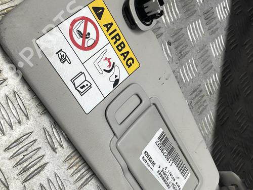 right-sun-visor-renault-megane-iv-hatchback-b9amn_-2015-31639716 main image